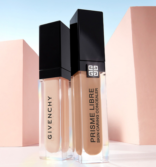 A revolutionary concealer – illuminates and provides 24-hour hydration and radiance